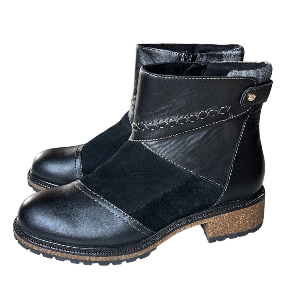 Earth Elements New no Tag Black Leather Suede Ankle Booties. Chunky Heel sz 9.5